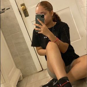 Meet your Posher, Scarlet